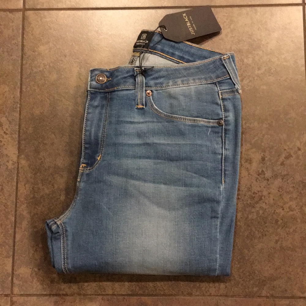 Sale🔹Just Black 9" Rise Over Dye Skinny - Med - Picture 2 of 3